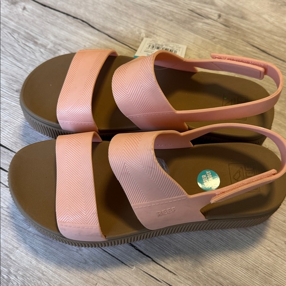 Reef Women's peach Platform Sandals size 10 - water Vista higher - Picture 3 of 3